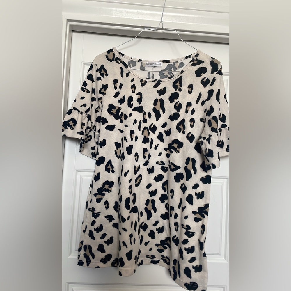 Ruffle Sleeve thin sweater